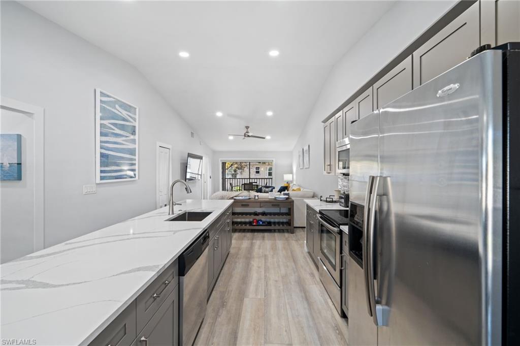 Residential in NAPLES 2