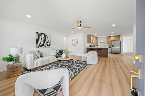 508 Village View Pl, Fallbrook, CA, 92028-3056 | Card Image