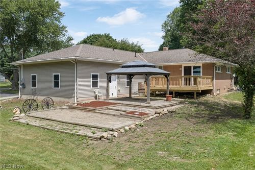 12685 Primrose Dr Ne, Hartville, OH, 44632-9641 | Card Image