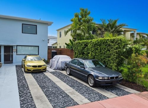 702 86th St, Miami Beach, FL, 33141-1116 | Card Image