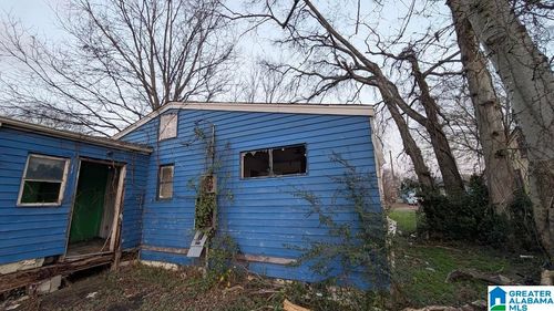 1204 43rd St N, BIRMINGHAM, AL, 35212-1135 | Card Image