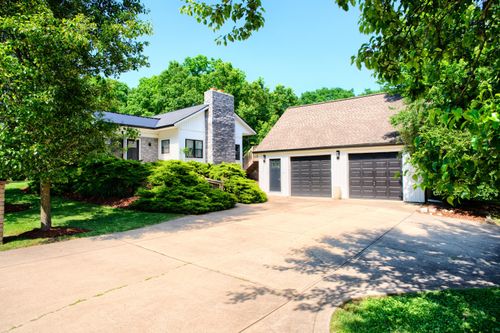 9220 Shawnee Trl, Powell, OH, 43065-5012 | Card Image