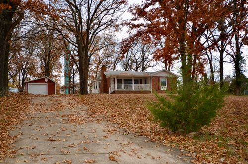 608 Chippewa St, Seneca, MO, 64865-9209 | Card Image