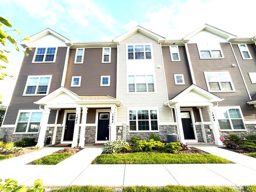 1442 Yosemite Way, Pingree Grove, IL, 60140 | Card Image