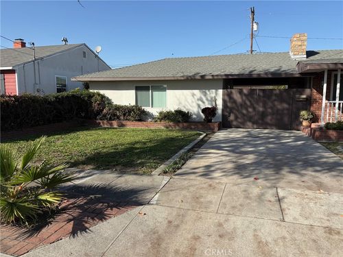11615 185th St, Artesia, CA, 90701-5512 | Card Image