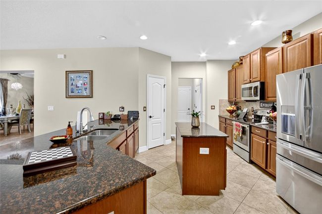 15246 Anguilla Isle Ave, House other with 4 bedrooms, 3 bathrooms and null parking in TAMPA FL | Image 7