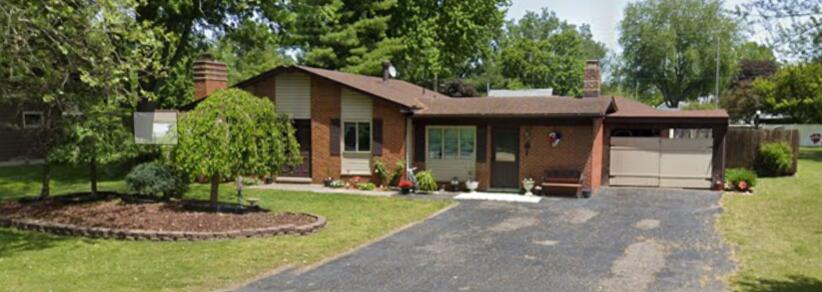 Vining Rd, New Boston, MI 48164
