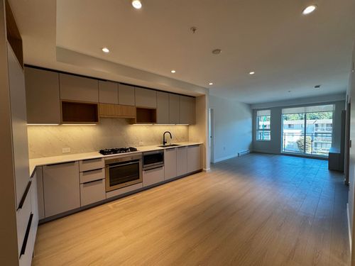 305-2015 St Johns St, Port Moody, BC, V3H0N5 | Card Image