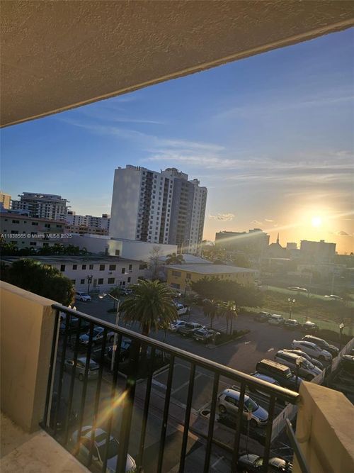 apt-502-6965 Harding Ave, Miami Beach, FL, 33141-3250 | Card Image
