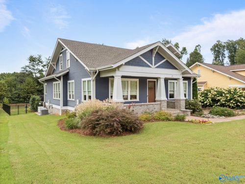 17 Georgetta Dr Se, Huntsville, AL, 35801-6104 | Card Image