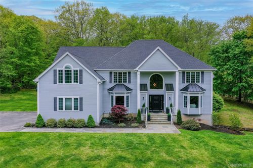 630 Chappaqua Rd, Briarcliff Manor, NY, 10510-1506 | Card Image