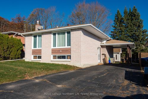 74 Belleview Cres, North Bay, ON, P1B8T7 | Card Image