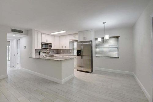 93 Normandy B, Delray Beach, FL, 33484-4735 | Card Image