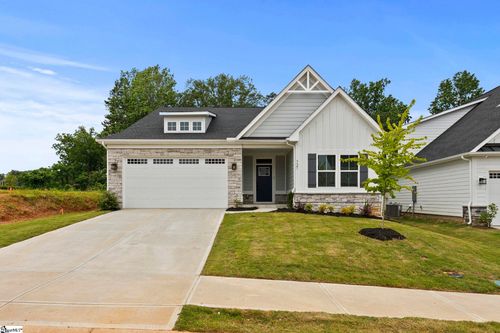 721 Vestrella Rd, Greenville, SC, 29605-6311 | Card Image