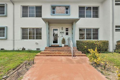apt-5-4010 N Meridian Ave, Miami Beach, FL, 33140-3319 | Card Image