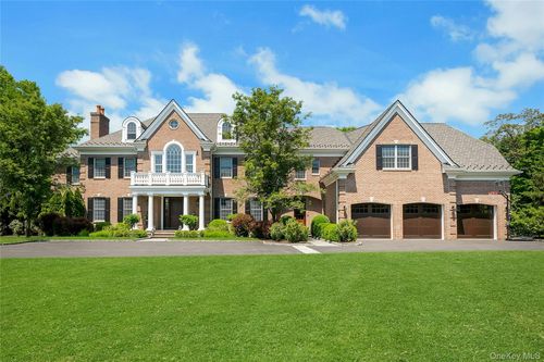 10-8-10 Championship Dr, Mamaroneck, NY, 10543-1127 | Card Image