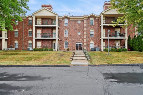 unit-14-4900 Pleasant St, West Des Moines, IA, 50266-5431 | Card Image
