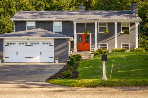 757 Ransom Rd, Valparaiso, IN, 46385-8973 | Card Image