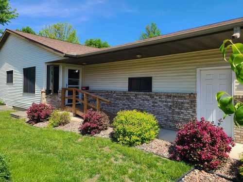 3158 S 33rd Street, UNKNOWN, WI, 54601 | Card Image