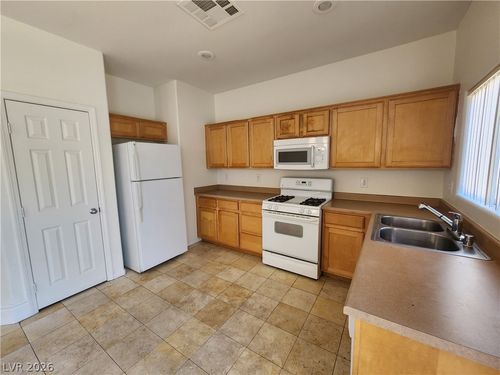 10544 Blanca Peak Ave, Las Vegas, NV, 89129-8678 | Card Image