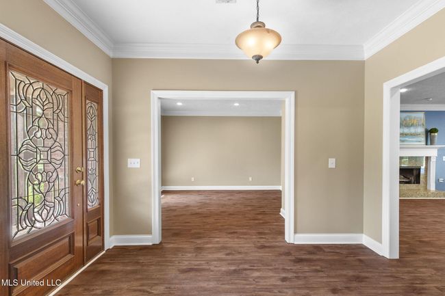14-web-or-mls-211 Lake Terrace-15 | Image 17