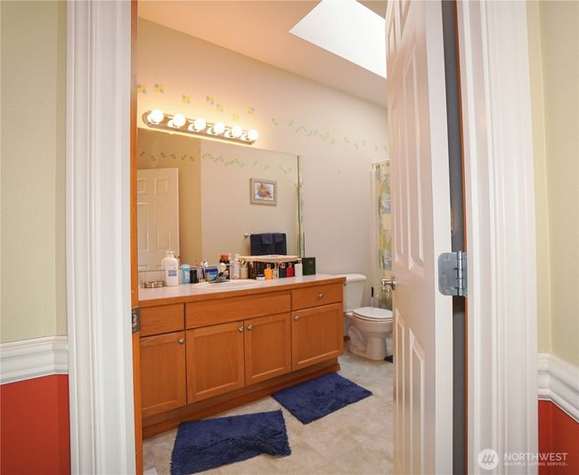 Hall bath | Image 22