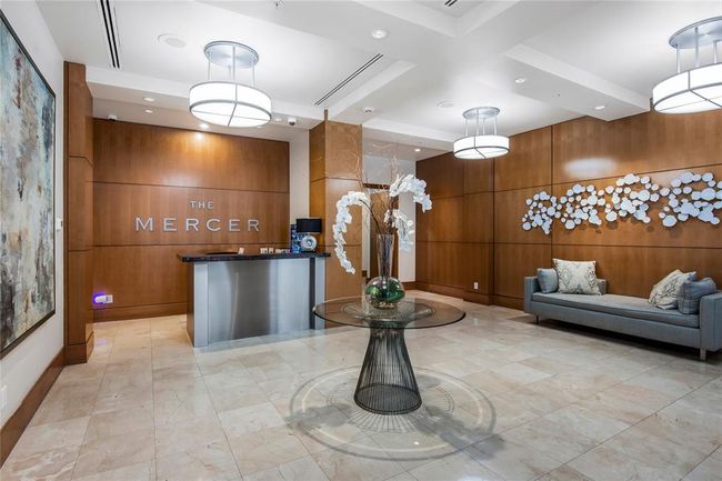 In the lobby you will find 24-hour concierge service. Guests must sign in and let the concierge know they are there to visit. | Image 34