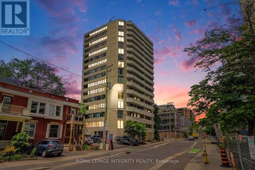 102-200 Bay Street S, Ottawa, ON, K1R7W8 | Card Image
