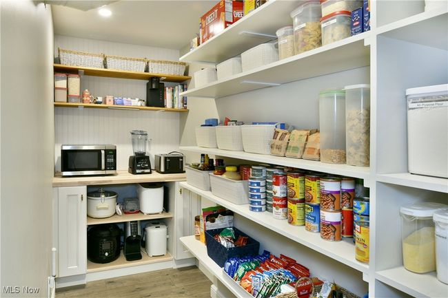 View of pantry | Image 18