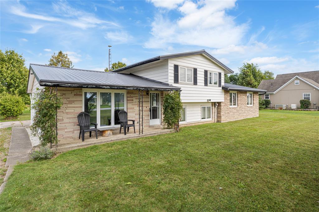 Commercial Sale in Lambton Shores 2
