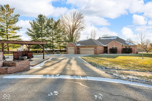 754 Polley Dr, Danville, IN, 46122-8695 | Card Image