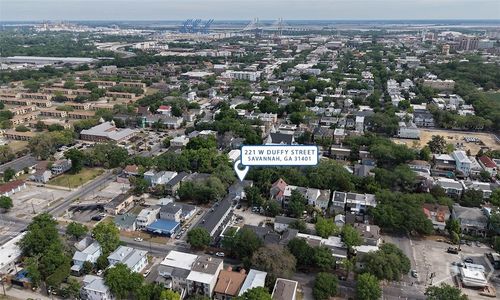 221 W Duffy St, savannah, GA, 31401-6772 | Card Image