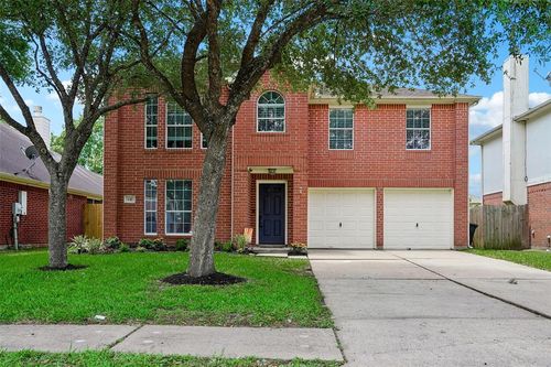 132 Rocky Cove Ln, Dickinson, TX, 77539-3219 | Card Image