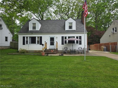 2666 Owaisa Rd, Cuyahoga Falls, OH, 44221-2924 | Card Image