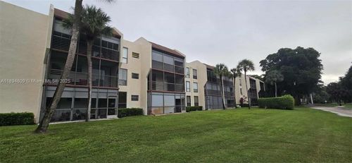 apt-212-8050 W Mcnab Rd, Tamarac, FL, 33321-3233 | Card Image