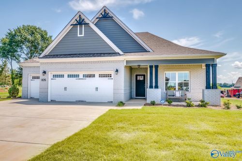 105 Nuckolls Ln, Meridianville, AL, 35759-2706 | Card Image
