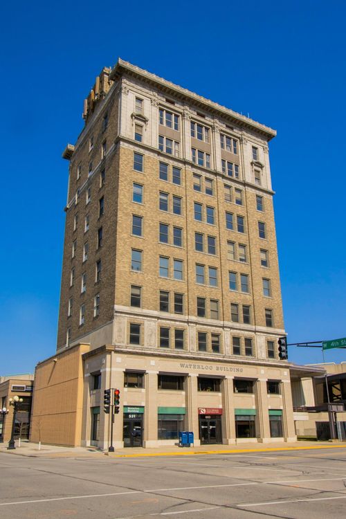 900-531 Commercial St, Waterloo, IA, 50701-5443 | Card Image