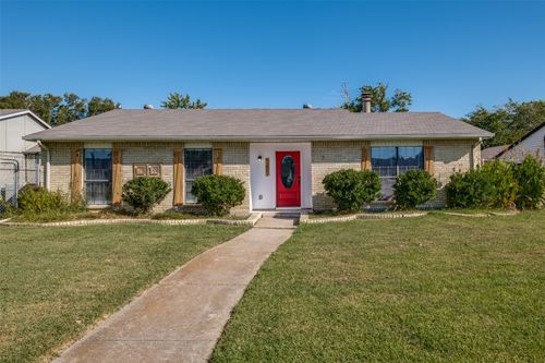 1207 Meandering Way, Mesquite, TX, 75150-4336 | Card Image