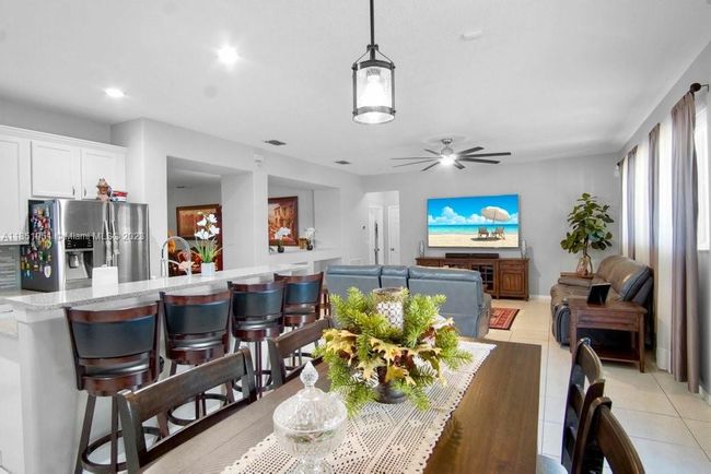 5806 Nw Breezy Brook Ct, House other with 3 bedrooms, 2 bathrooms and null parking in Port St. Lucie FL | Image 15