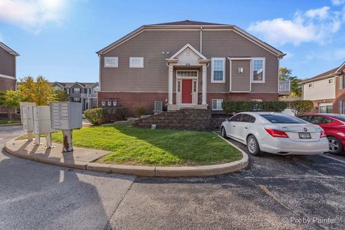 920-920 Charlton Ln, Naperville, IL, 60563-4133 | Card Image