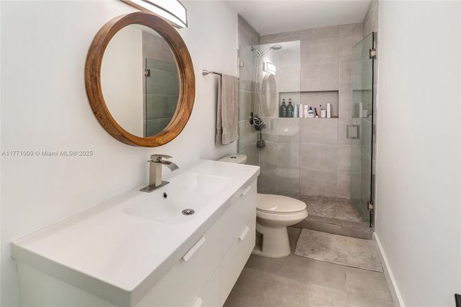 1990 Ne 35 Th St, House other with 3 bedrooms, 2 bathrooms and null parking in Lighthouse Point FL | Image 16