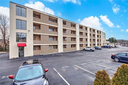 apt-102-175 Hoffman Ave, Cranston, RI, 02920-4578 | Card Image