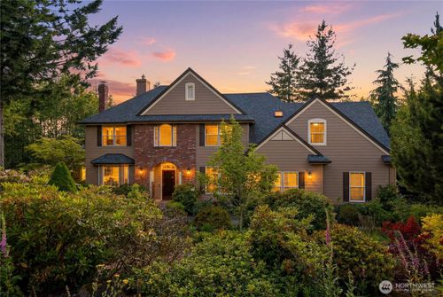 9100 Ne Livingston Mountain Ct, Camas, WA, 98607-7718 | Card Image