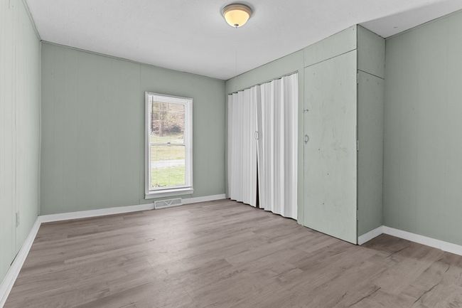 203 Penny Ln, House other with 4 bedrooms, 2 bathrooms and 3 parking in Independence VA | Image 7