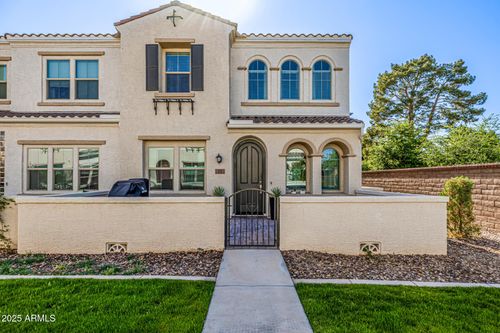 14-4077 S Sabrina Dr, Chandler, AZ, 85248-6196 | Card Image