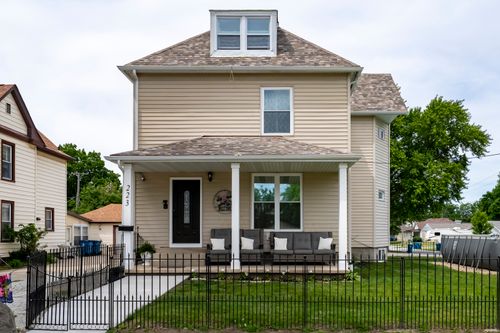 223 E Michigan Ave, Pontiac, IL, 61764-1183 | Card Image