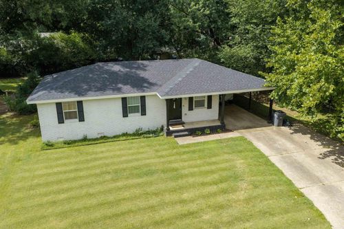 107 Western Hills Dr, Searcy, AR, 72143-6507 | Card Image