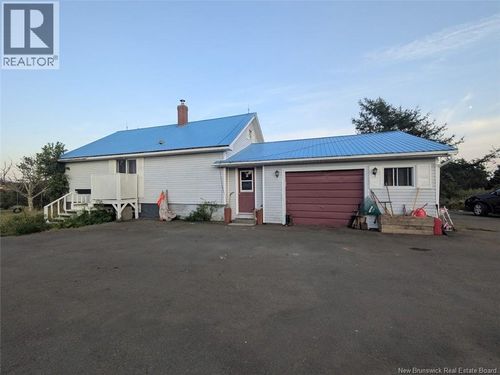 14 Benson Lane, Grand Manan, NB, E5G1J8 | Card Image