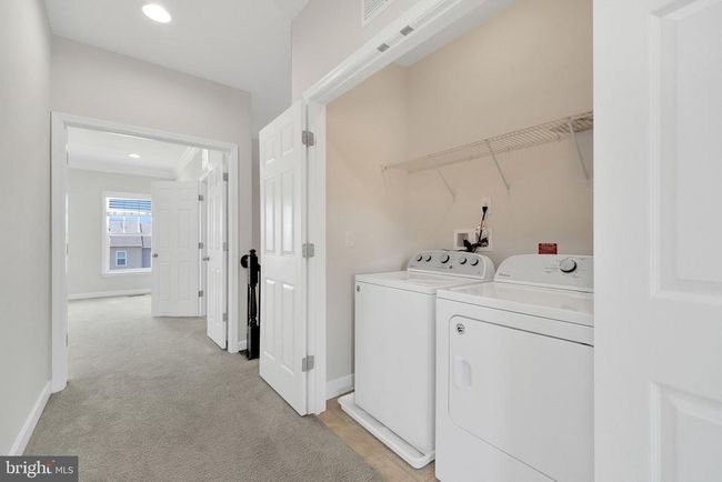 42510 Oak Park Sq, Townhouse with 3 bedrooms, 4 bathrooms and null parking in ASHBURN VA | Image 25