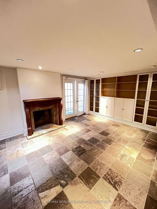 36 Elgin St, Thornhill, ON, L3T1W4 | Card Image